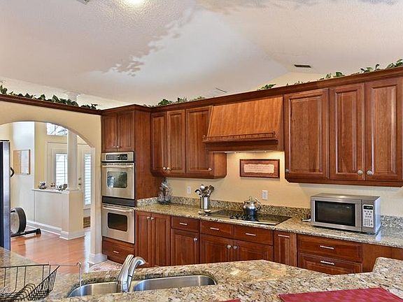 2nd image of 7116 Coral Cove Dr