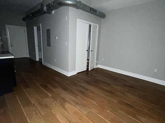 5th image of 1525 W Girard Ave #Bb4