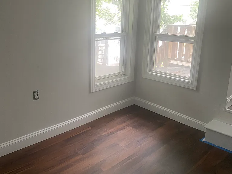 39 Park St #2 — Photo 3