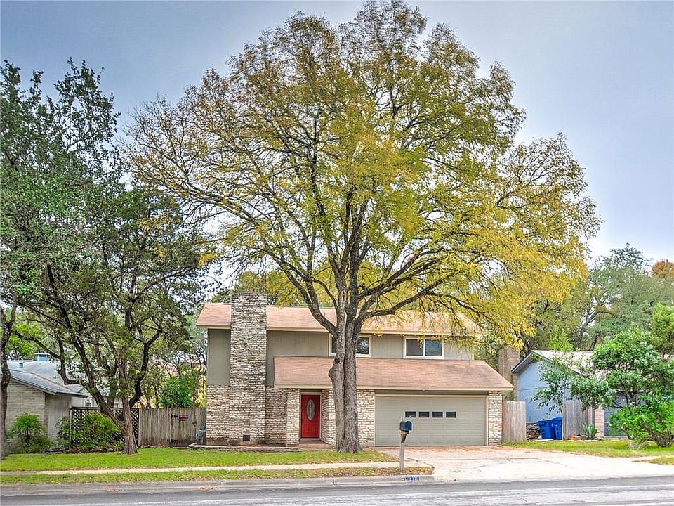 1st image of 10019 Woodland Village Dr