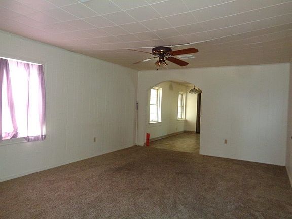 5th image of 2411 SW B Ave