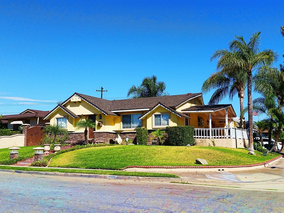 2nd image of 15526 Boca Chica Dr