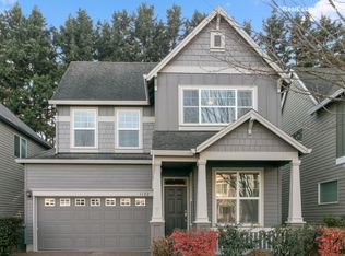 1122 SE Roundelay St, Hillsboro, OR 97123