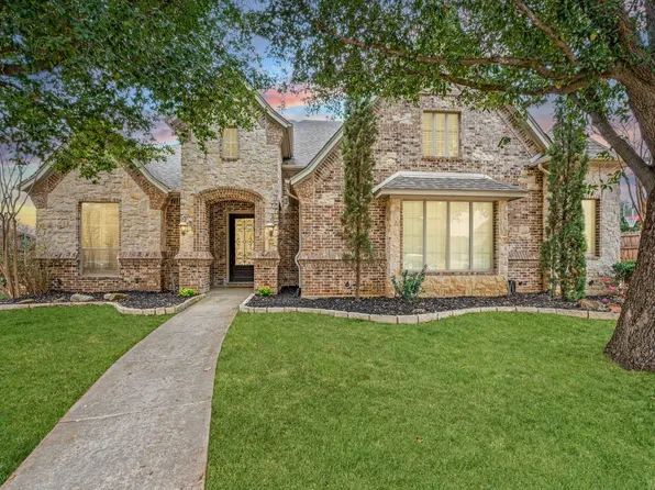 8205 Rio Bend Ct, North Richland Hills, TX 76182