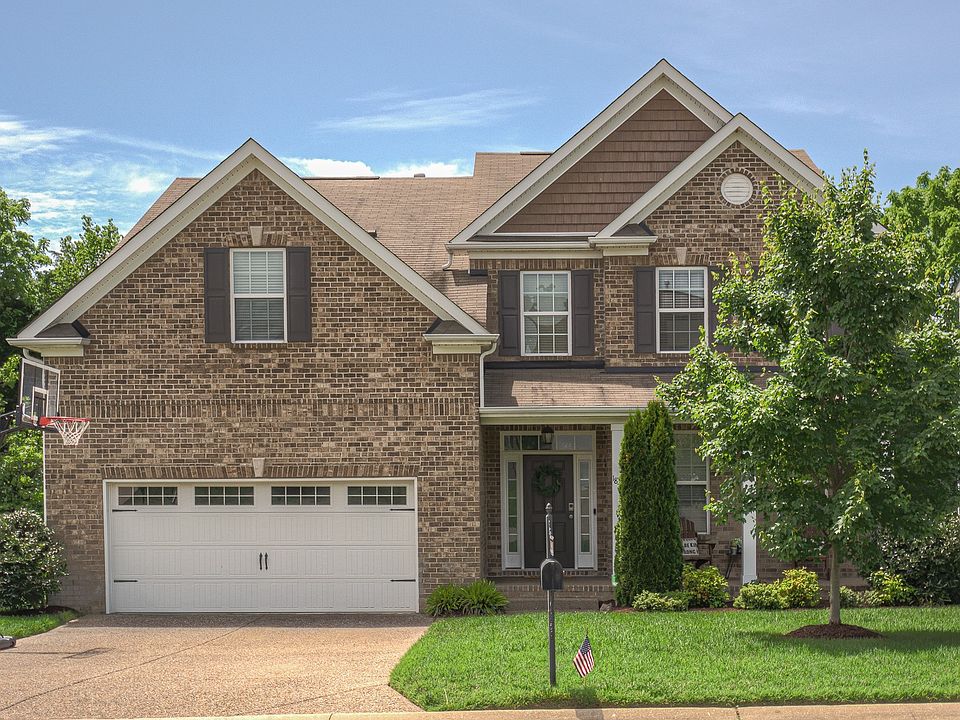 1st image of 1844 Looking Glass Ln