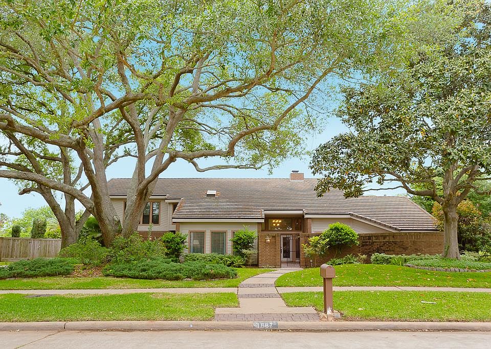 1st image of 1667 Creekside Dr