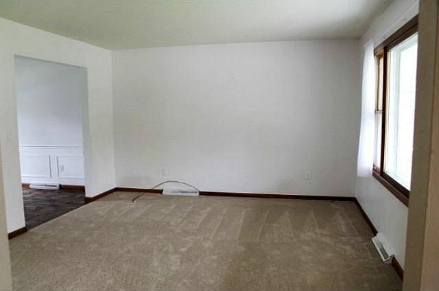 1st image of 121 Hidden Cove Ct