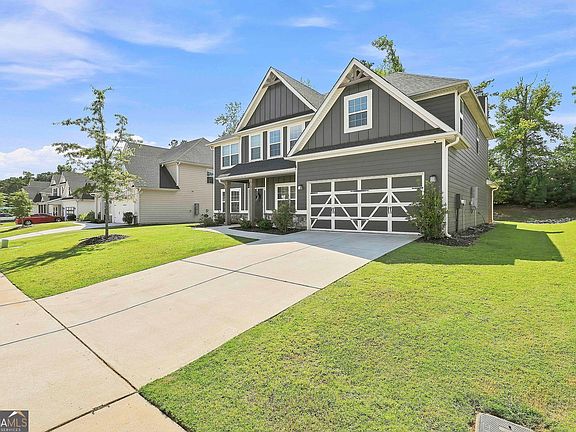 2nd image of 14 Pinehaven Dr #23