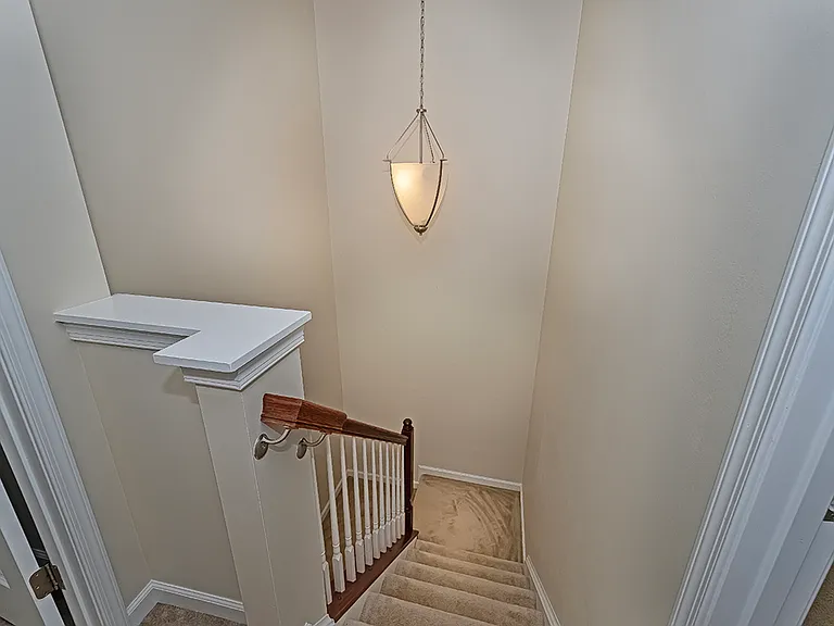 627 Edison Dr — Photo 13