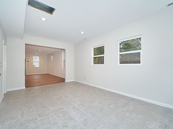 5th image of 4718 Vernon Ave