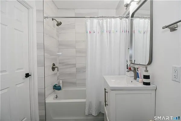 2 bed, 2.5 bath, 1838 sqft, $2,650 — Photo 1