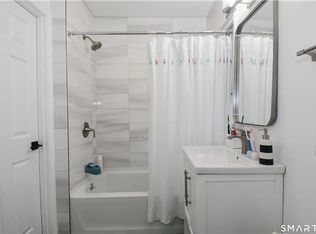 28 Garfield Rd, West Hartford, CT 06107