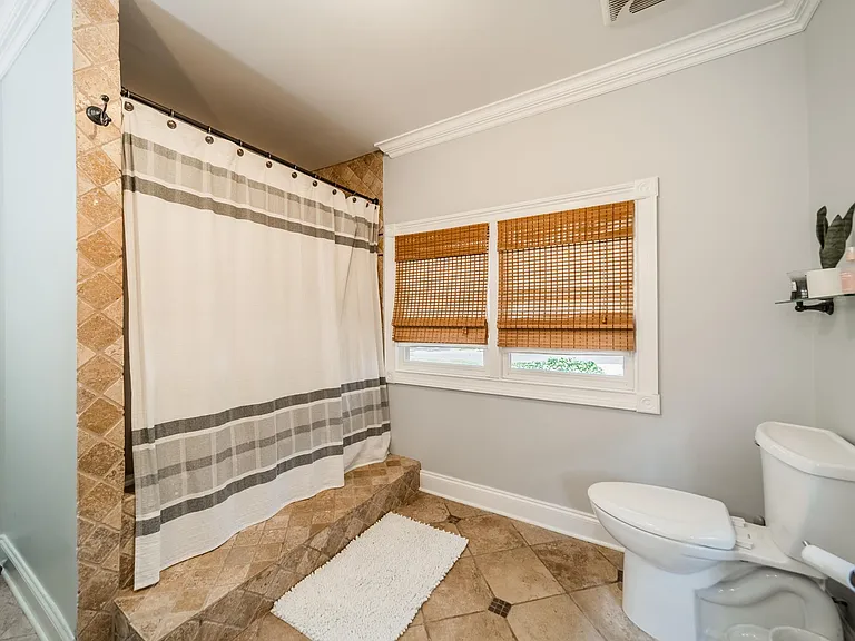 3147 Windsor Dr — Photo 13