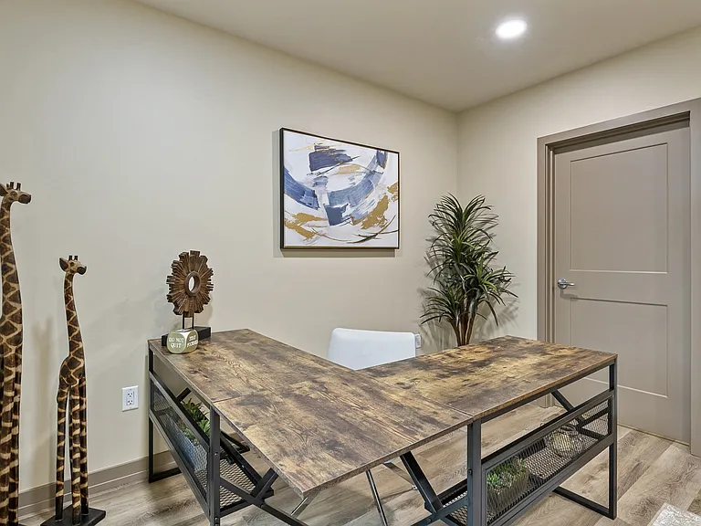 City Creek Landing — Photo 15