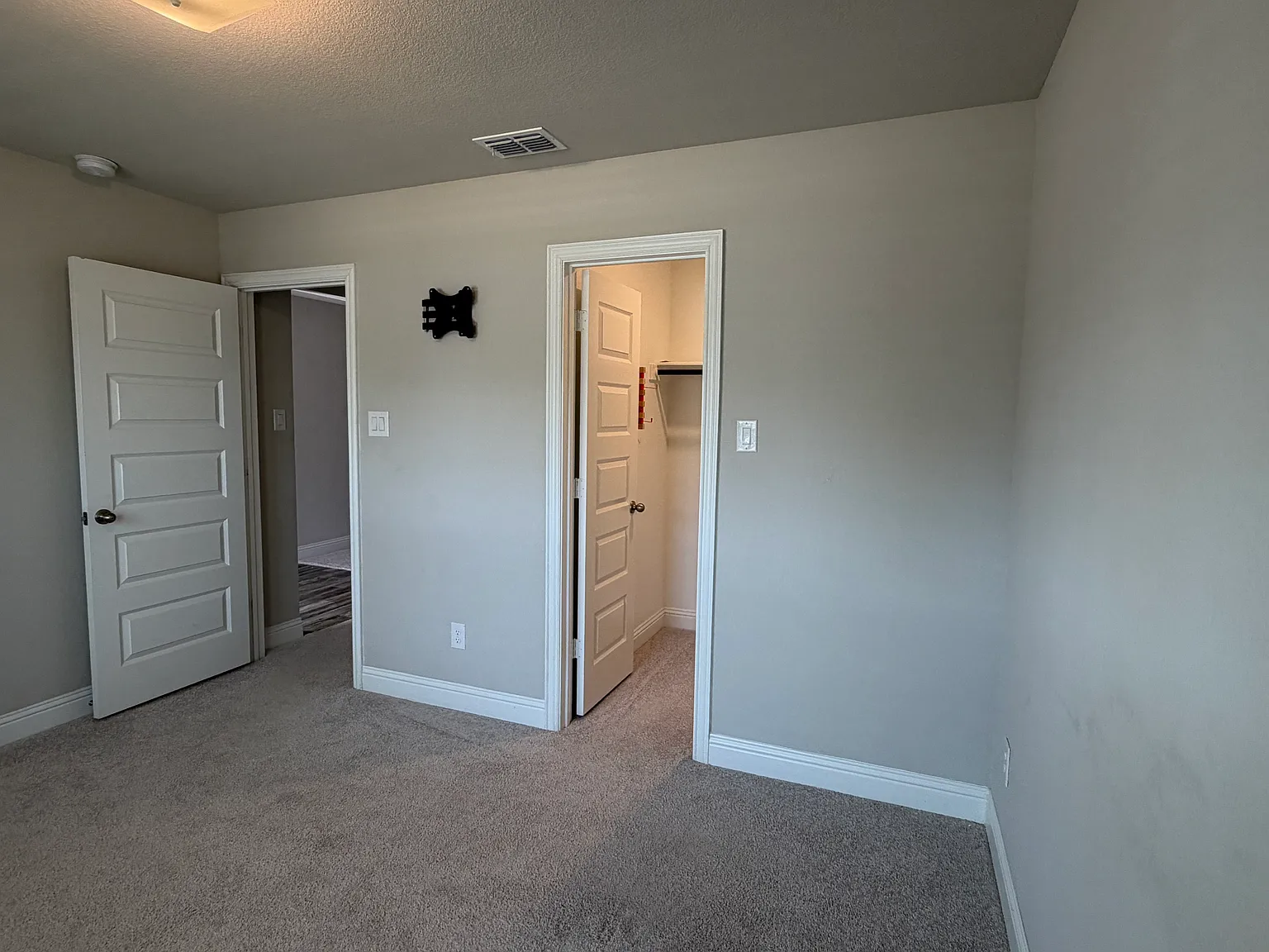 3 bed, 1791 sqft, $2,250 — Photo 4