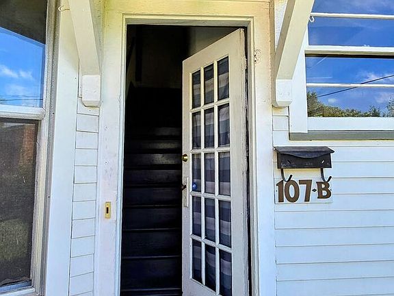 3rd image of 107 W Fairview Ave #B