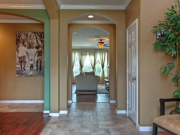 4th image of 12538 Saratoga Woods Ln