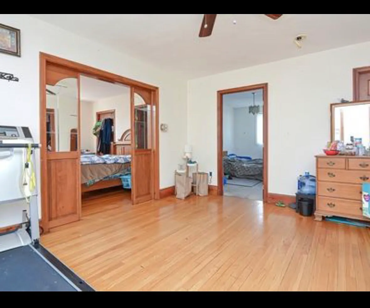 3 bed, 1140 sqft, $2,700 — Photo 4