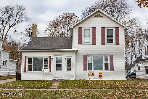 2nd image of 225 E Grand Traverse St