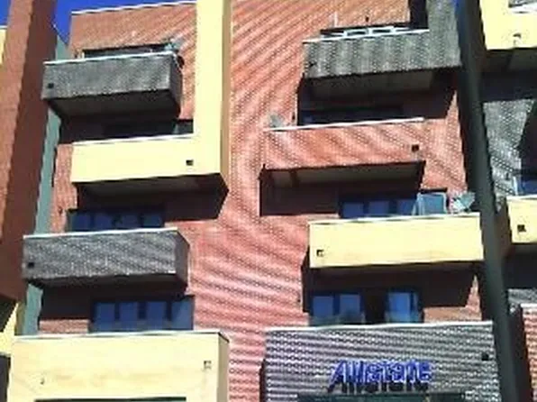 2144 W Devon Ave APT 4E, Chicago, IL 60659