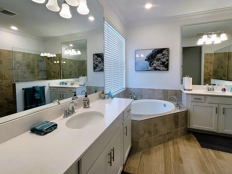 5909 Berwick Ln — Photo 9