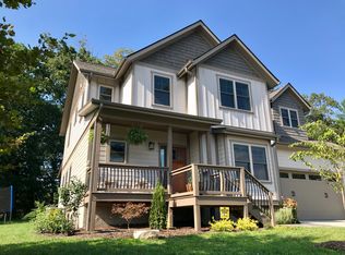 19 Shaker Ct, Asheville, NC 28805