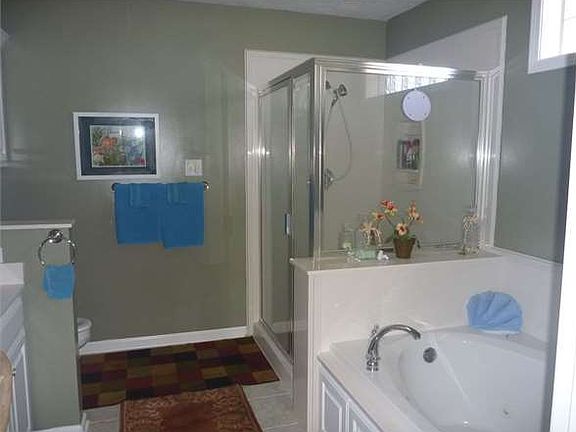 4th image of 239 Pecanwood Dr