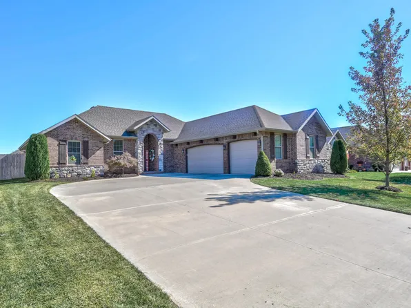 5704 S Cloverdale Lane, Battlefield, MO 65619