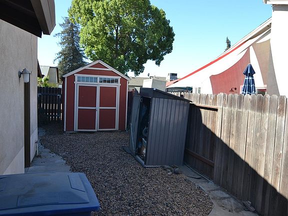 3rd image of 848 Nottingham Dr