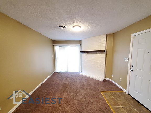 4th image of 719 NE Barnes Dr APT A