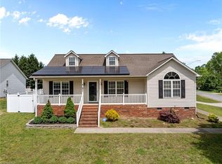 517 Paul Kennedy Rd, Thomasville, NC 27360