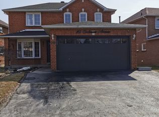 16 Cochrane Ave, Brampton, ON L6Z4J4