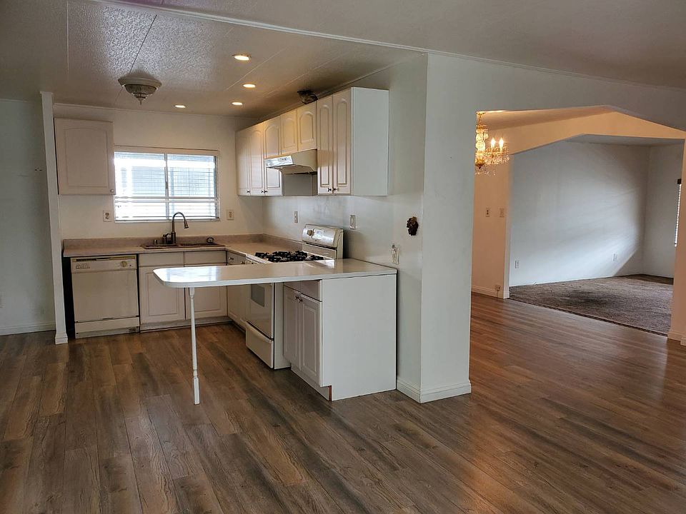 2nd image of 12101 Dale Ave Spc 58