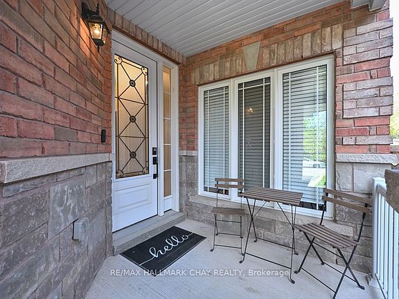 3rd image of 1846 Lamstone St
