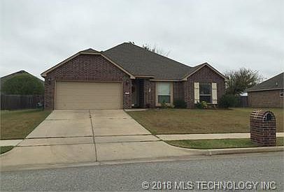 1st image of 5805 N 32nd St