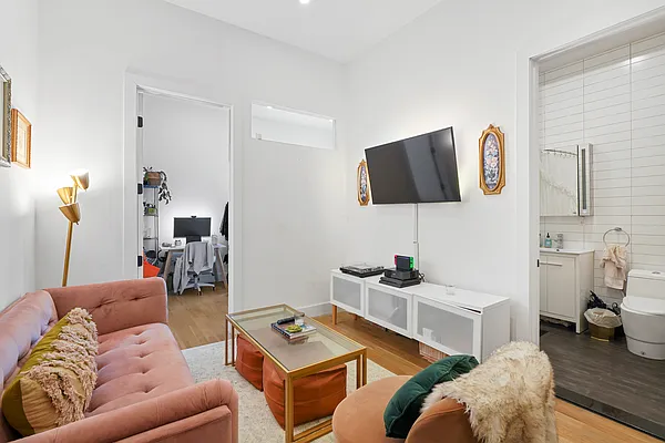 Rented by Home by Choice LLC | media 13