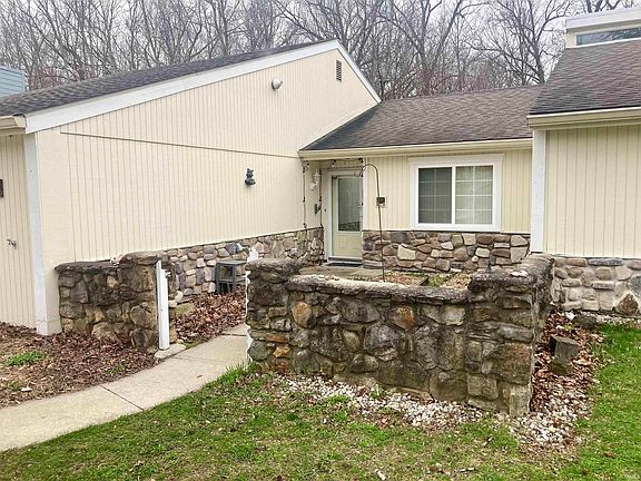 4th image of 3528 W Johnson Cir