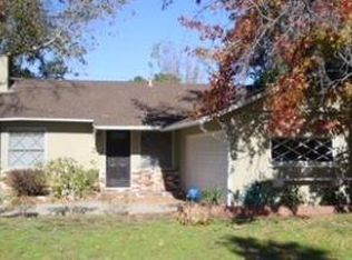 22657 Clarendon St, Woodland Hills, CA 91367