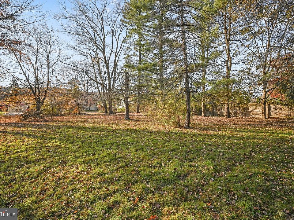 2nd image of 0 Laurel Rd