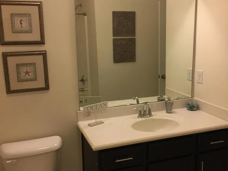 637 Briarcliff St — Photo 16