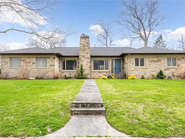 135 Coniston Dr, Rochester, NY 14610