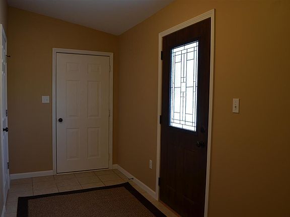 2nd image of 7402 Hill St