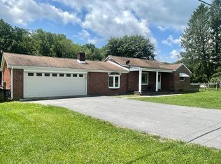 6227 Grassy Meadow Ln, Alderson, WV 24910