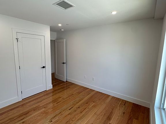 3rd image of 2217 Seymour Ave #1