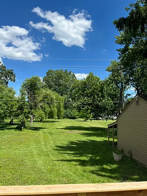 3 bed, 1264 sqft, $2,100 — Photo 4