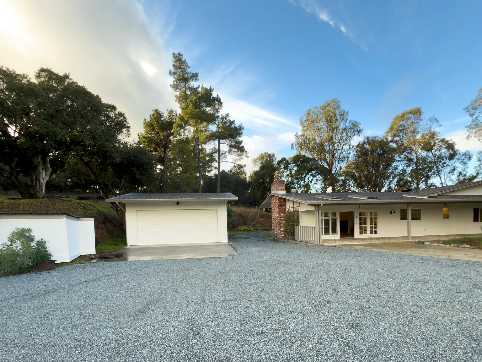 384 Crazy Horse Canyon Rd — Photo 4