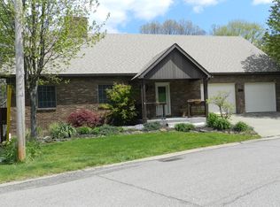 115 Paige Ct, Weirton, WV 26062