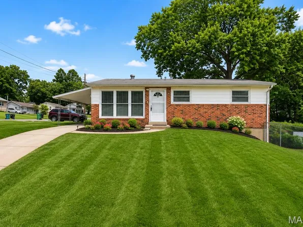 7834 Fleta St, Saint Louis, MO 63123