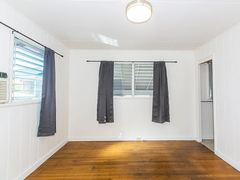 730 6th Ave — Photo 20
