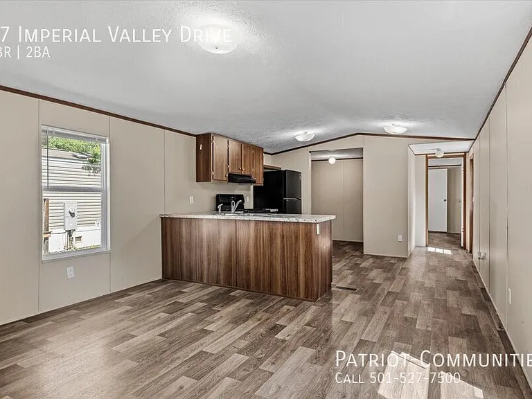 47 Imperial Valley Dr — Photo 5